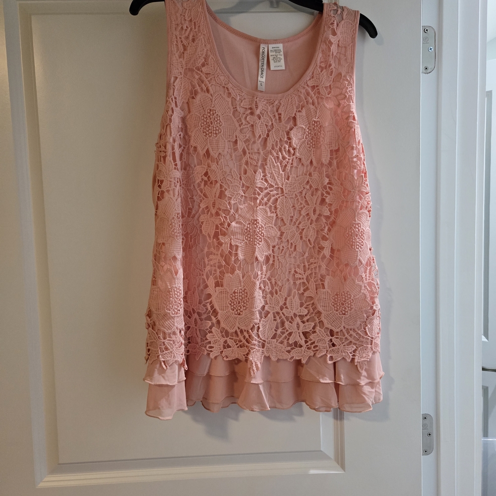 Elegant Pink Lace Sleeveless Top